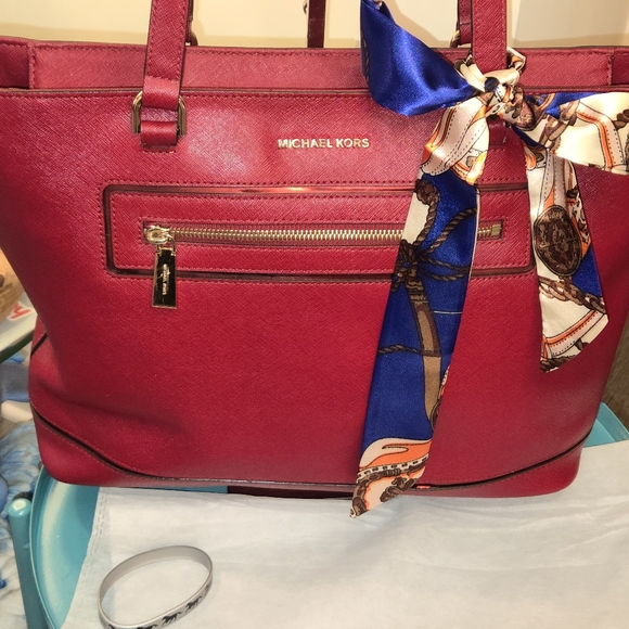 Meet your Posher, Rebecca - Picture 15 of 16